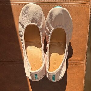 Tieks soft ballerina pink Leather Flats with Teal Highlights